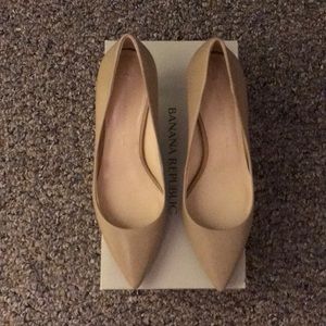 Banana Republic Kinsley Pump